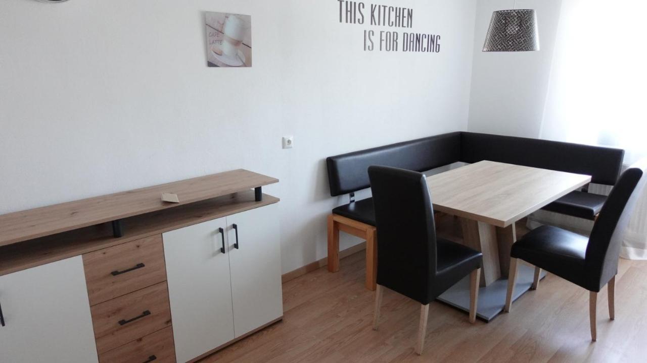 Joe'S Appartement Ebbs Eksteriør bilde